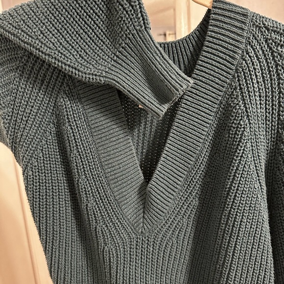 Sweater - Picture 2 of 2